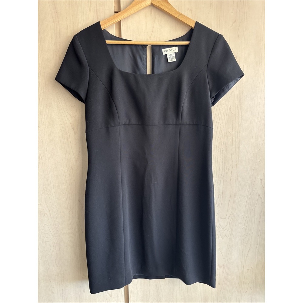 Vintage Ann Taylor USA Black Short-Sleeve Fully Lined Cocktail Dress Size 10